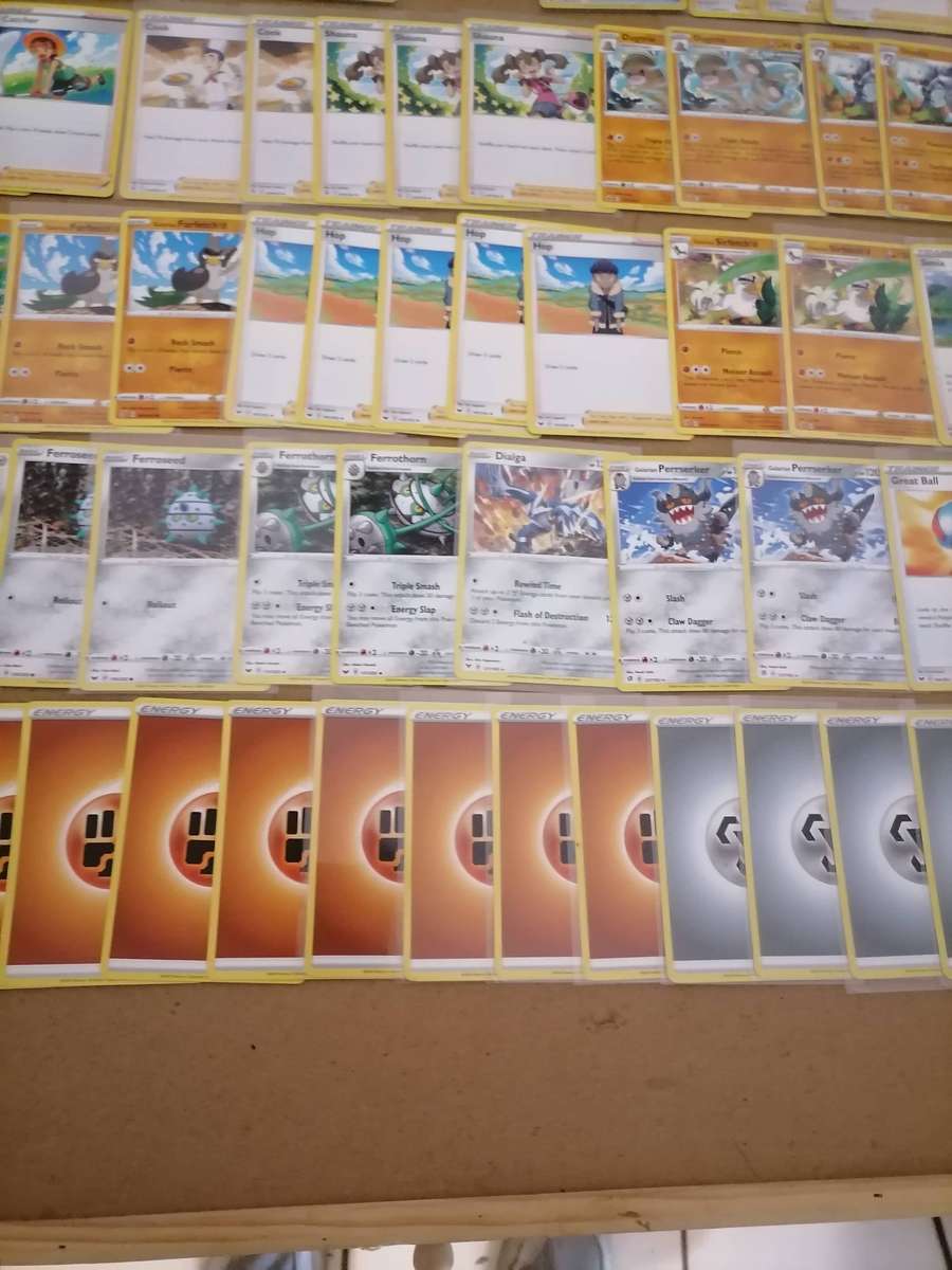 Huge Bundel of 93 Pokémon Nintendo ORIGINAL Cards - 61 2020 Cards - 27 2021 Cards - 5 2022 Cards