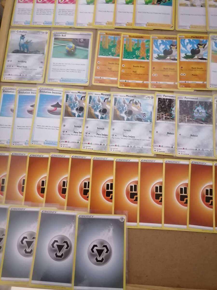 Huge Bundel of 93 Pokémon Nintendo ORIGINAL Cards - 61 2020 Cards - 27 2021 Cards - 5 2022 Cards