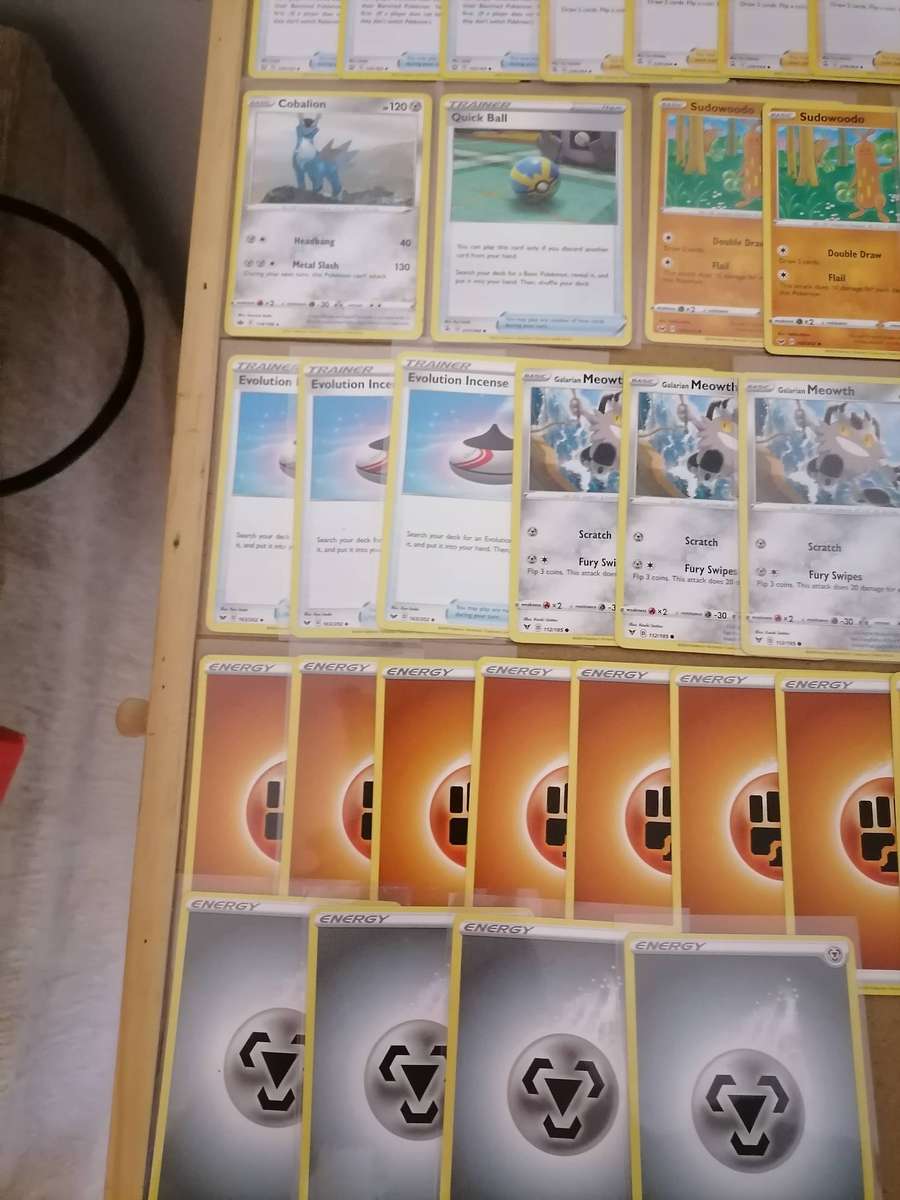 Huge Bundel of 93 Pokémon Nintendo ORIGINAL Cards - 61 2020 Cards - 27 2021 Cards - 5 2022 Cards