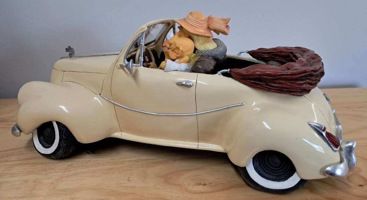 Comic Art of Guillermo Forchinos - My New Fiance