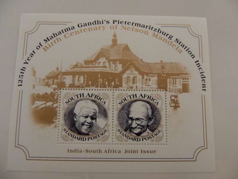 RSA 8.117 (2018) - Ghandi/Mandela Joint Issue Mint Miniature Sheet