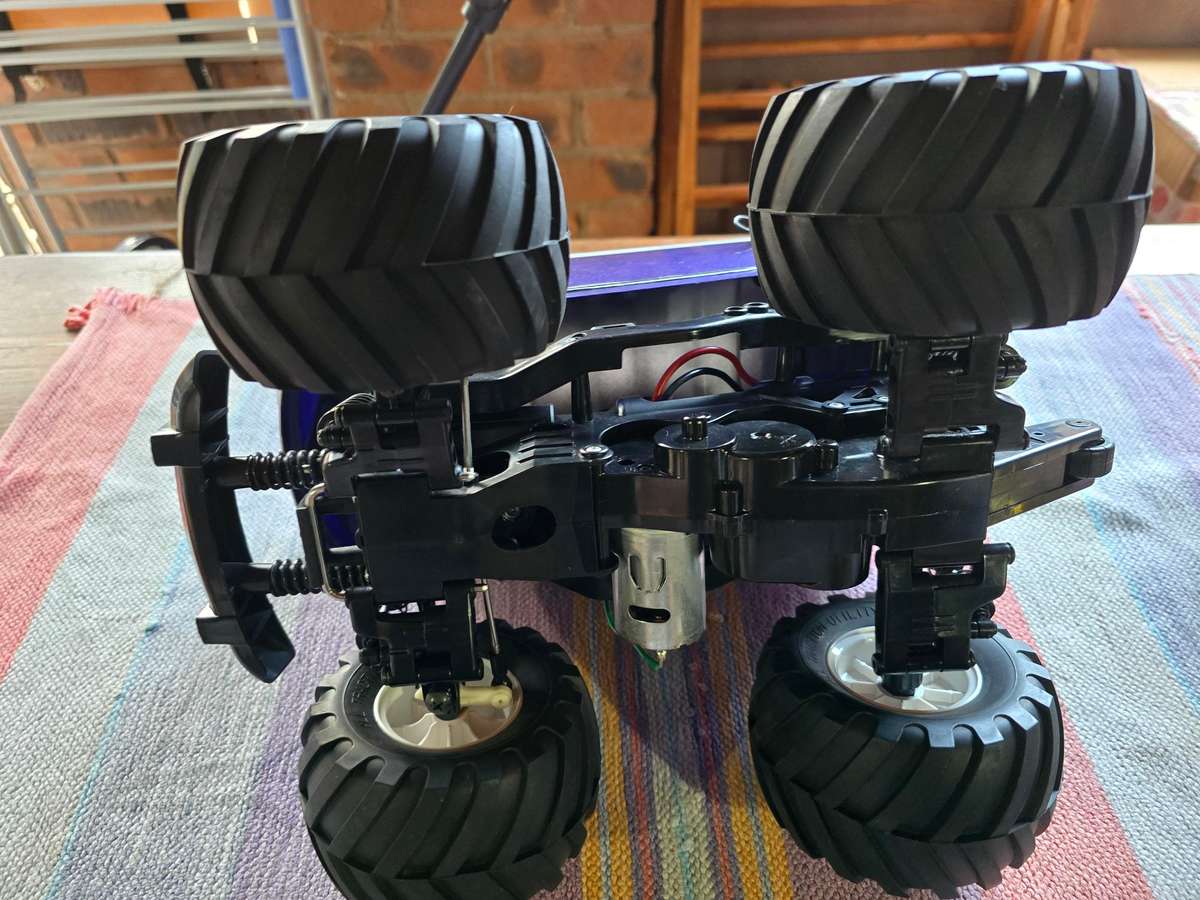 Tamiya VW Beetle Lunchbox - Built and ready to run, sold with Controller