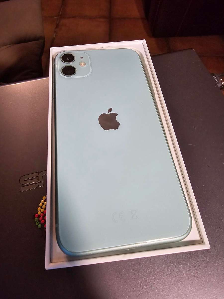 Apple Iphone 11 - 64gb Green - excellent condition