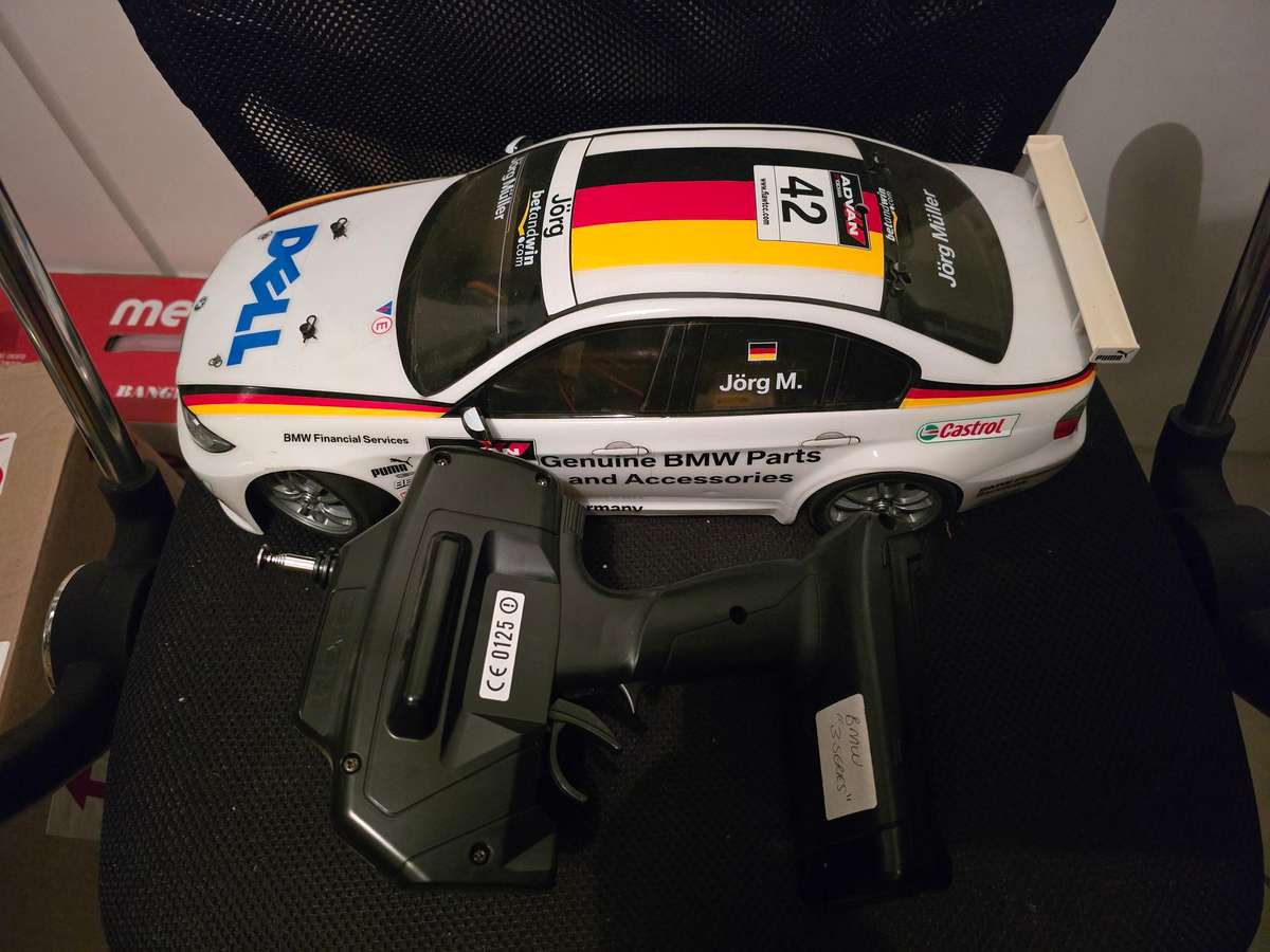 Tamiya TT01 - BMW 3 Series - with controller