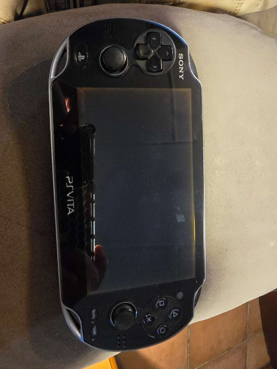 Sony PS Vita (C01) - console with 128gb Memory Card