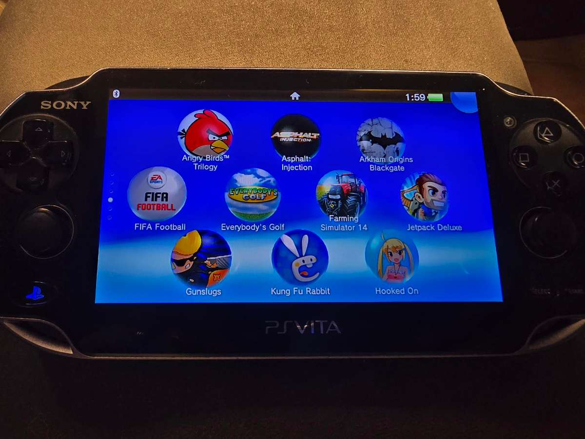 Sony PS Vita (C01) - console with 128gb Memory Card