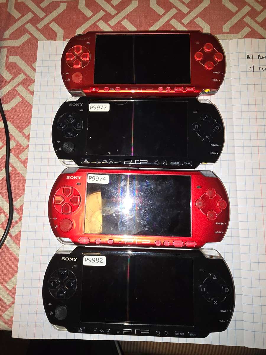 4 x PSP 3000 Consoles Joblot - needing various repairs