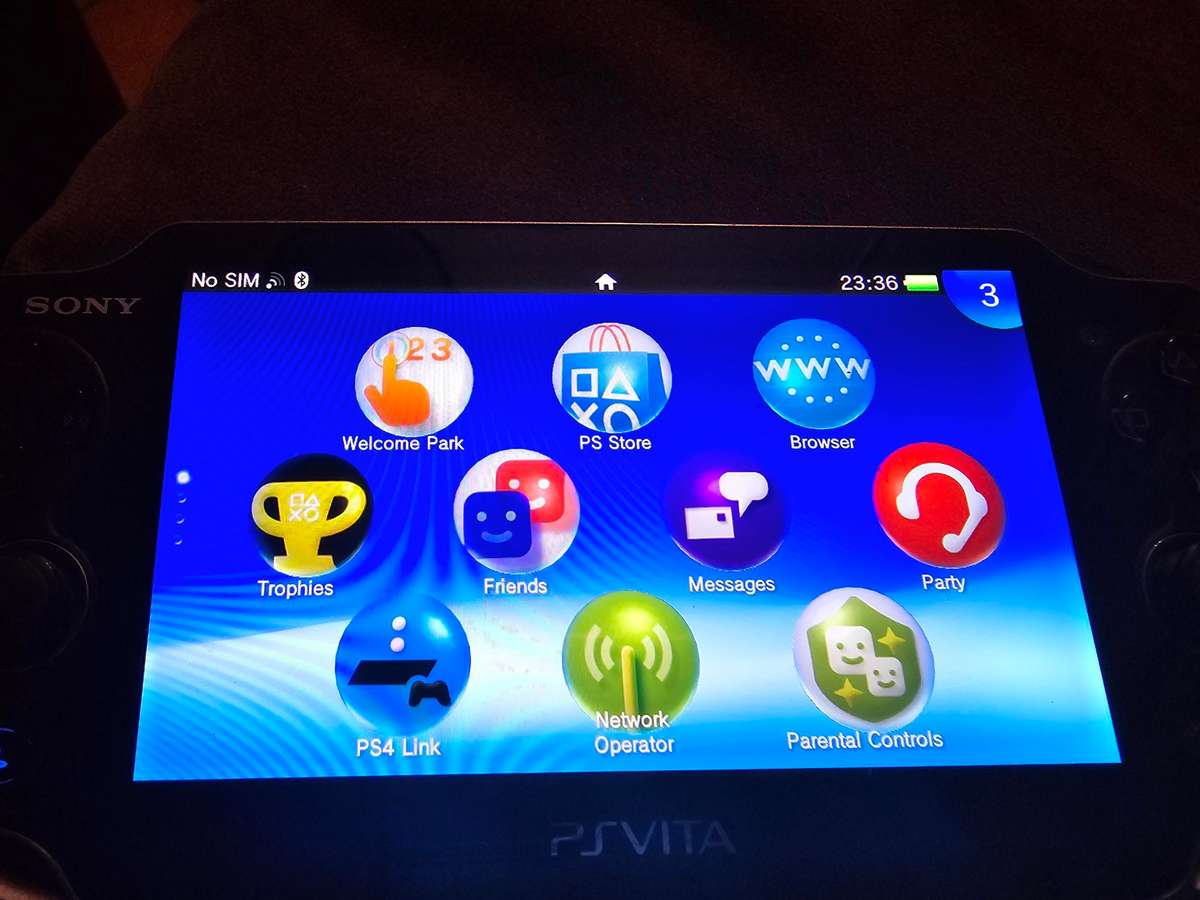 PS Vita 1000 Console - with 128gb Memory Card (C03)