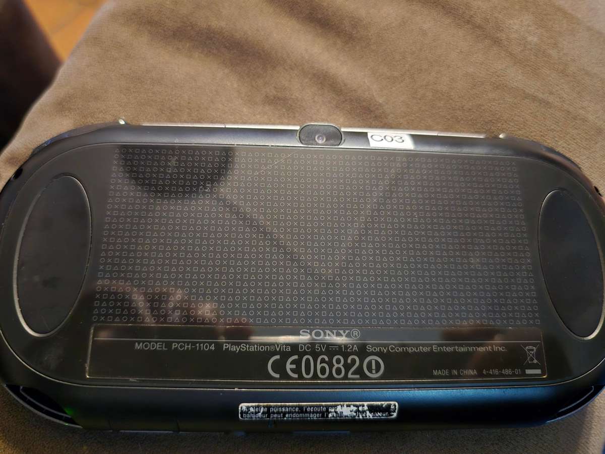 PS Vita 1000 Console - with 128gb Memory Card (C03)