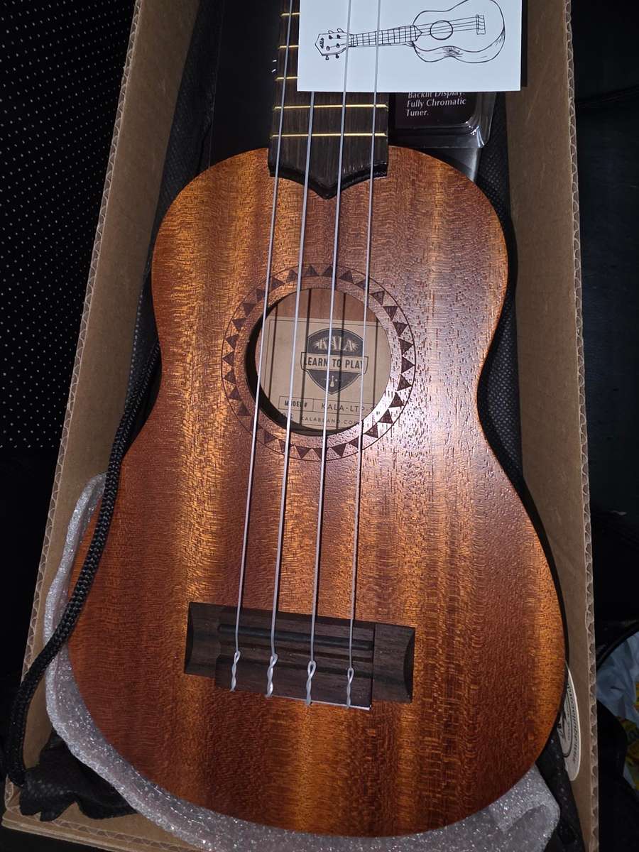 Kal learn to play ukelele starter kit