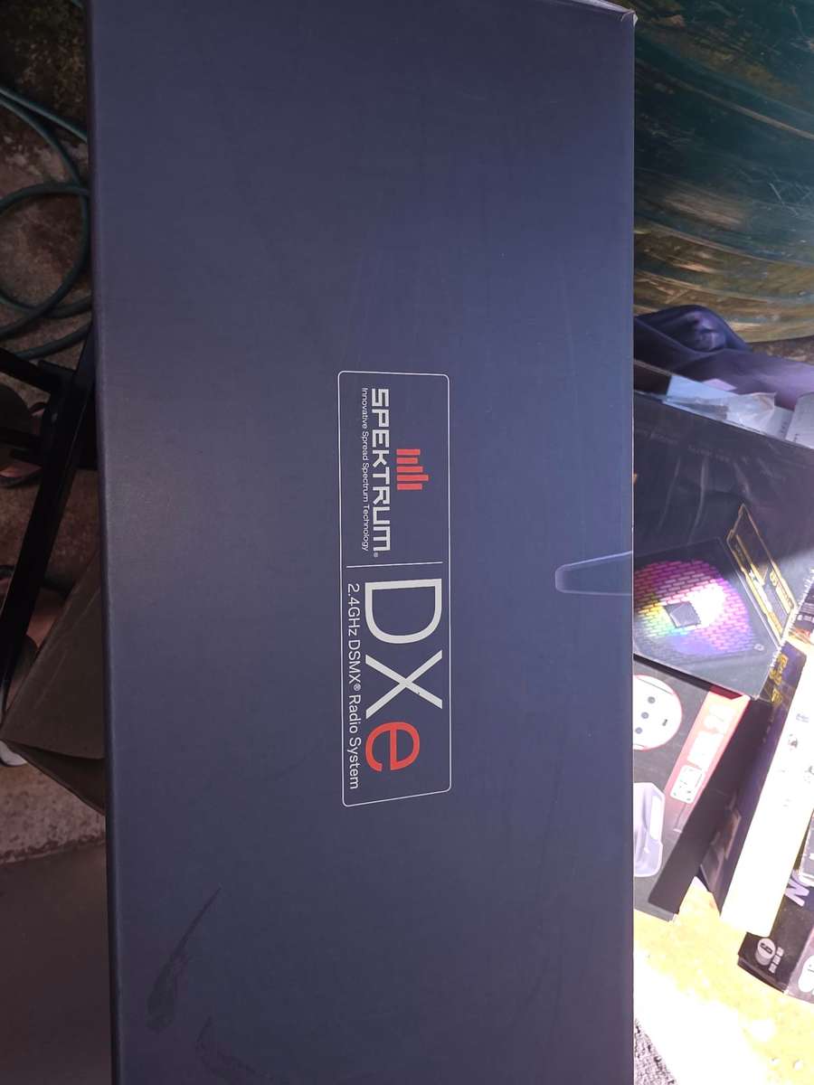 Spektrum 1000 DXe Transmitter System with AR610 Receiver