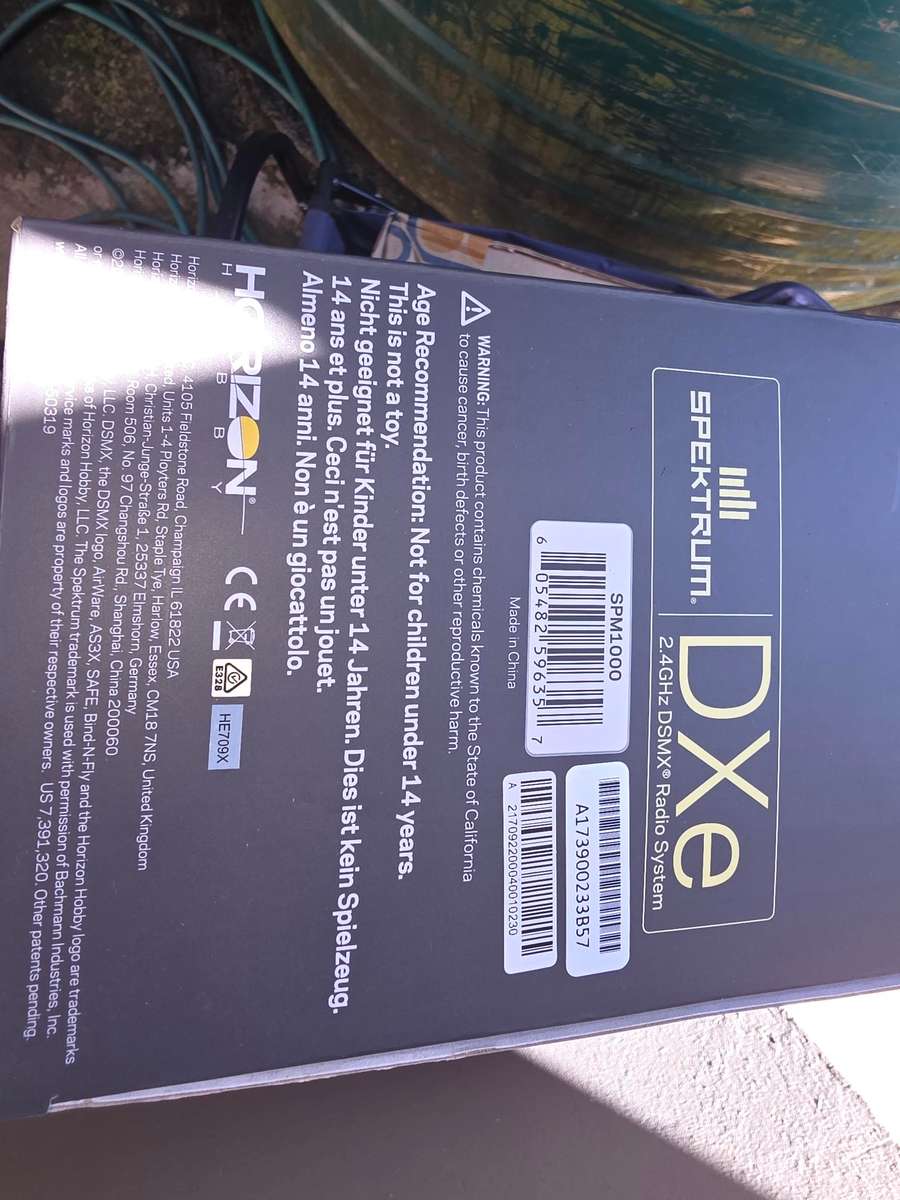 Spektrum 1000 DXe Transmitter System with AR610 Receiver