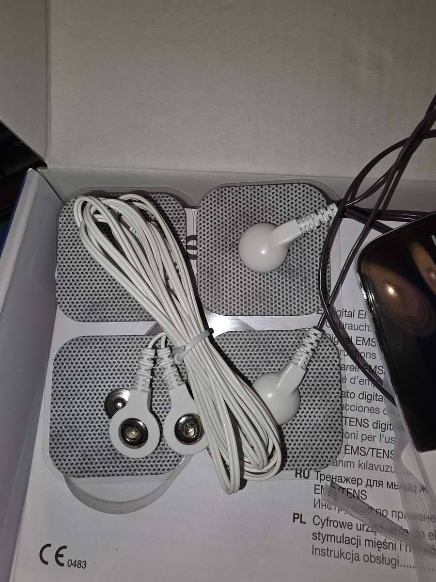 Beurer Digital TENS / EMS Device: Pain Therapy & Muscle Stimulation EM 49