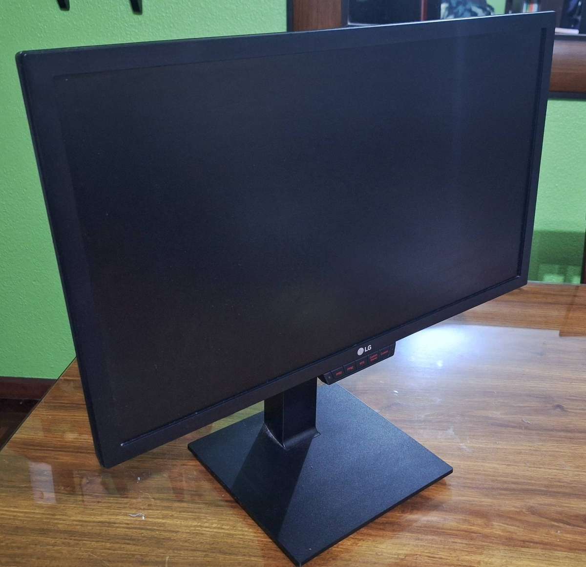 LG 24" Class Full HD Gaming Monitor 144Hz 1ms