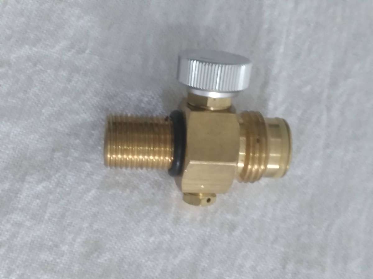 Brass CO2 On/Off Valve for paintball refilling