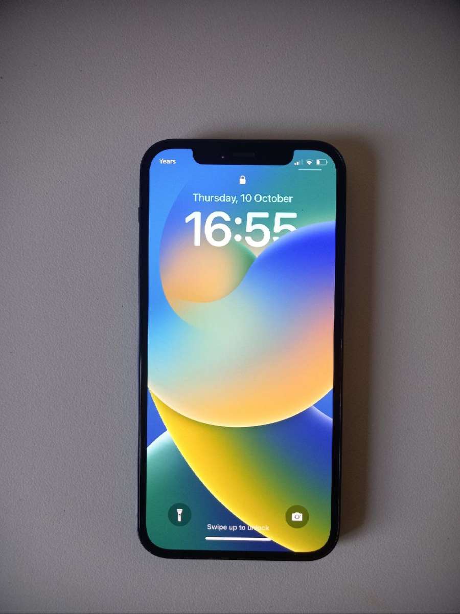 Apple iPhone 12  64GB 5G