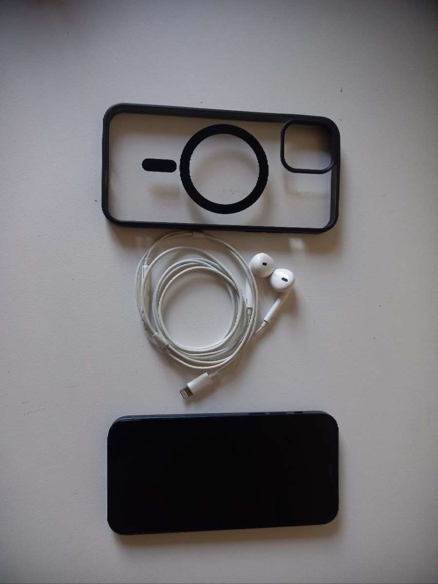 Apple iPhone 12  64GB 5G