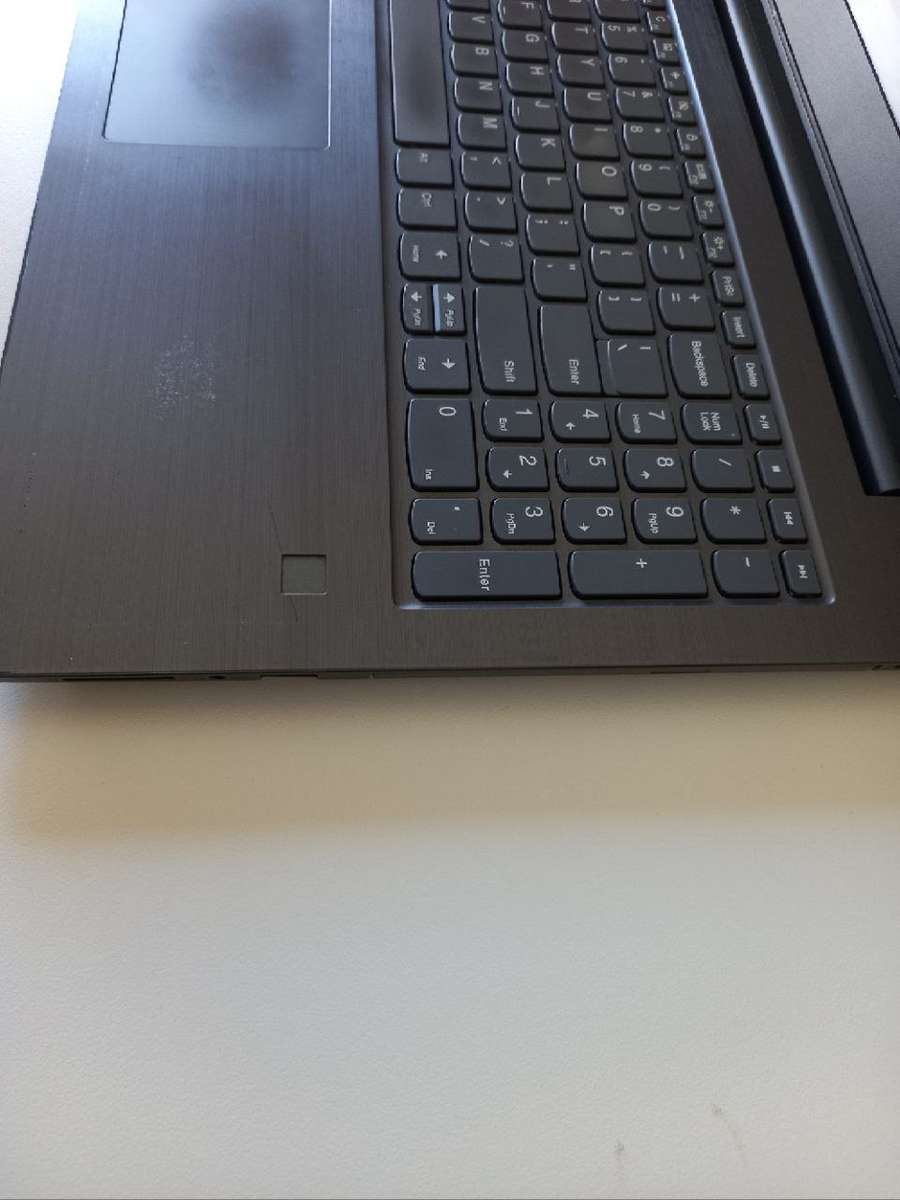 Lenovo V330 Intel i5 8th Gen 256GB SSD 8GB