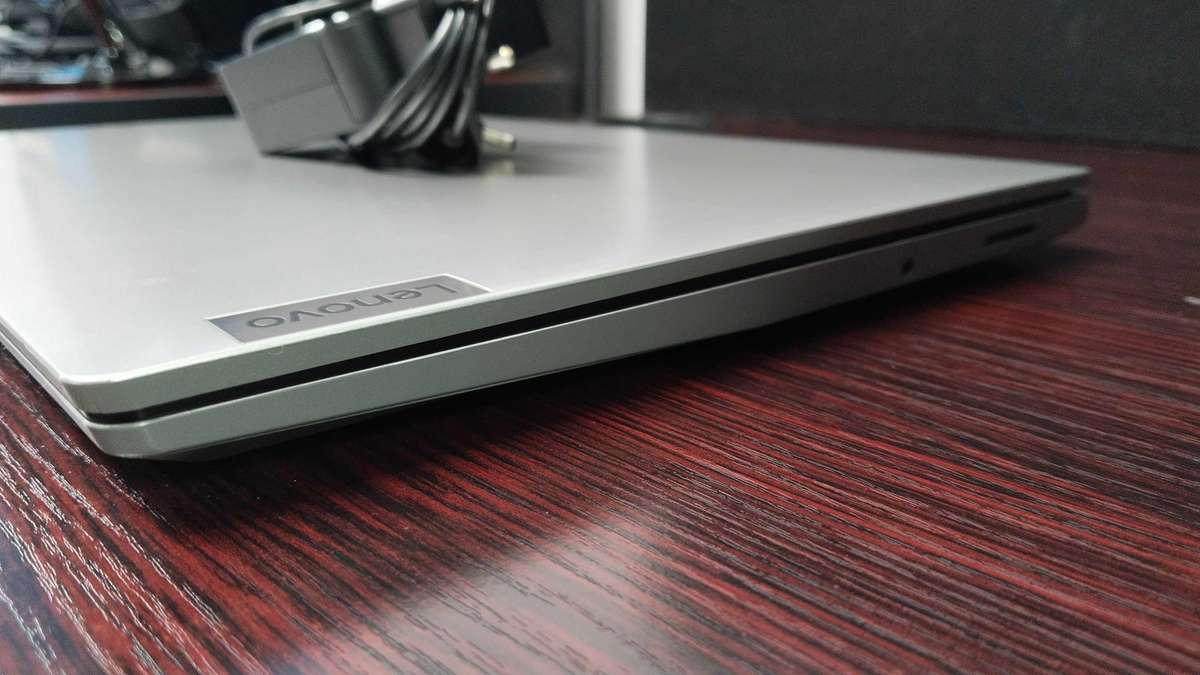 Lenovo Ideapad 3 15ARE05
