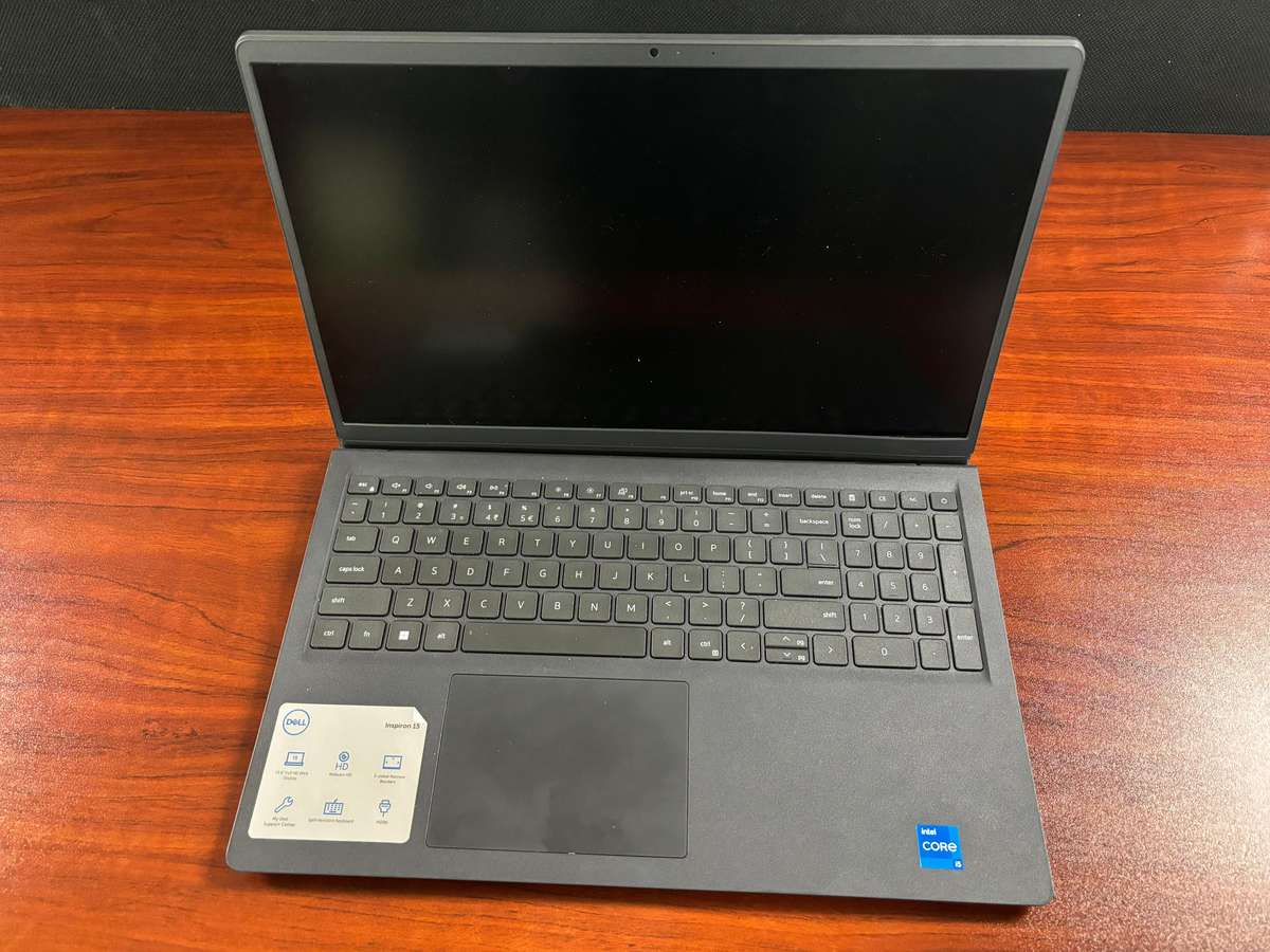 Dell Inspiron 3520