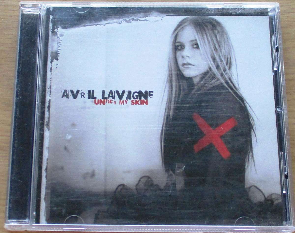 AVRIL LAVIGNE Under My Skin CD [G Box 31]