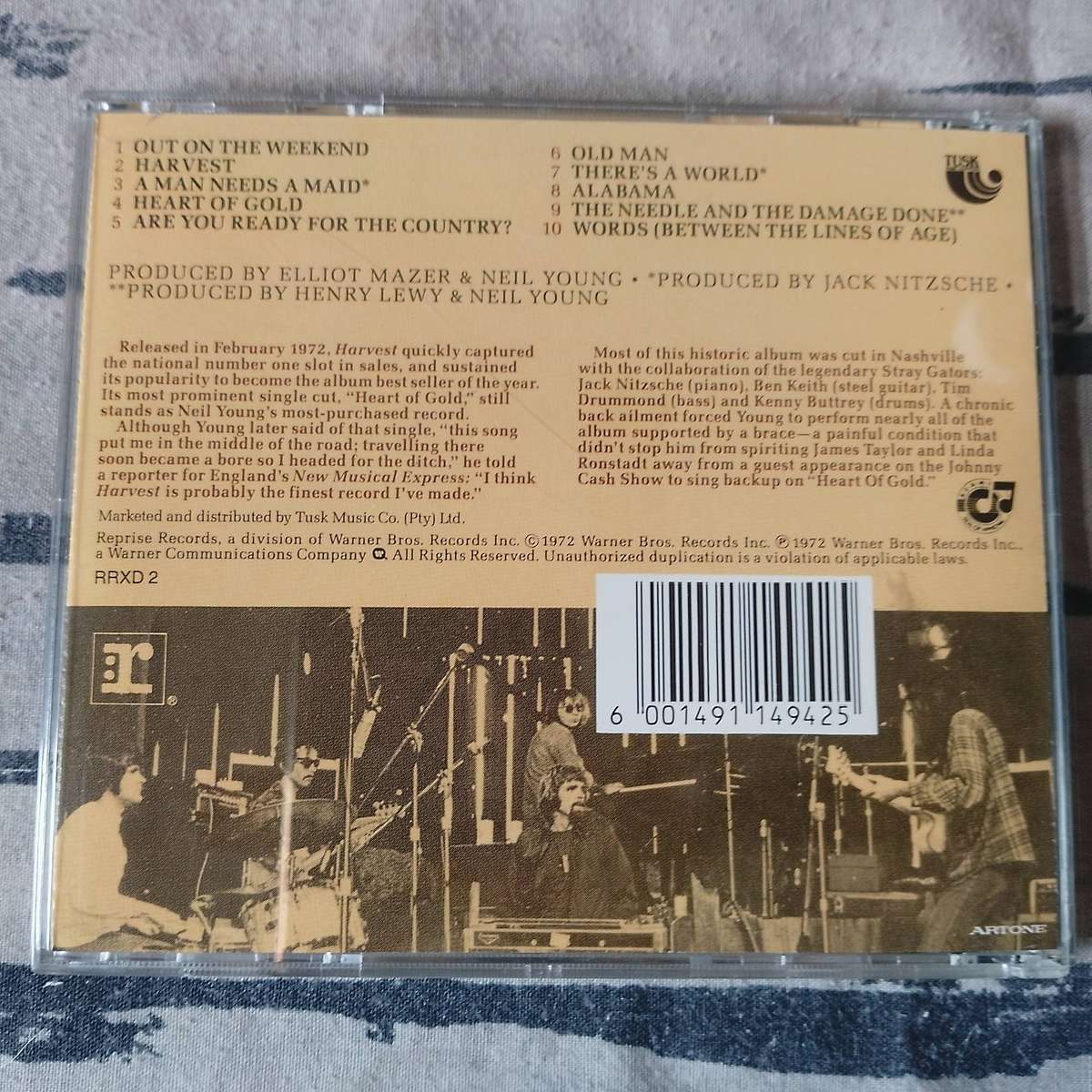 NEIL YOUNG Harvest CD [G Box 23]