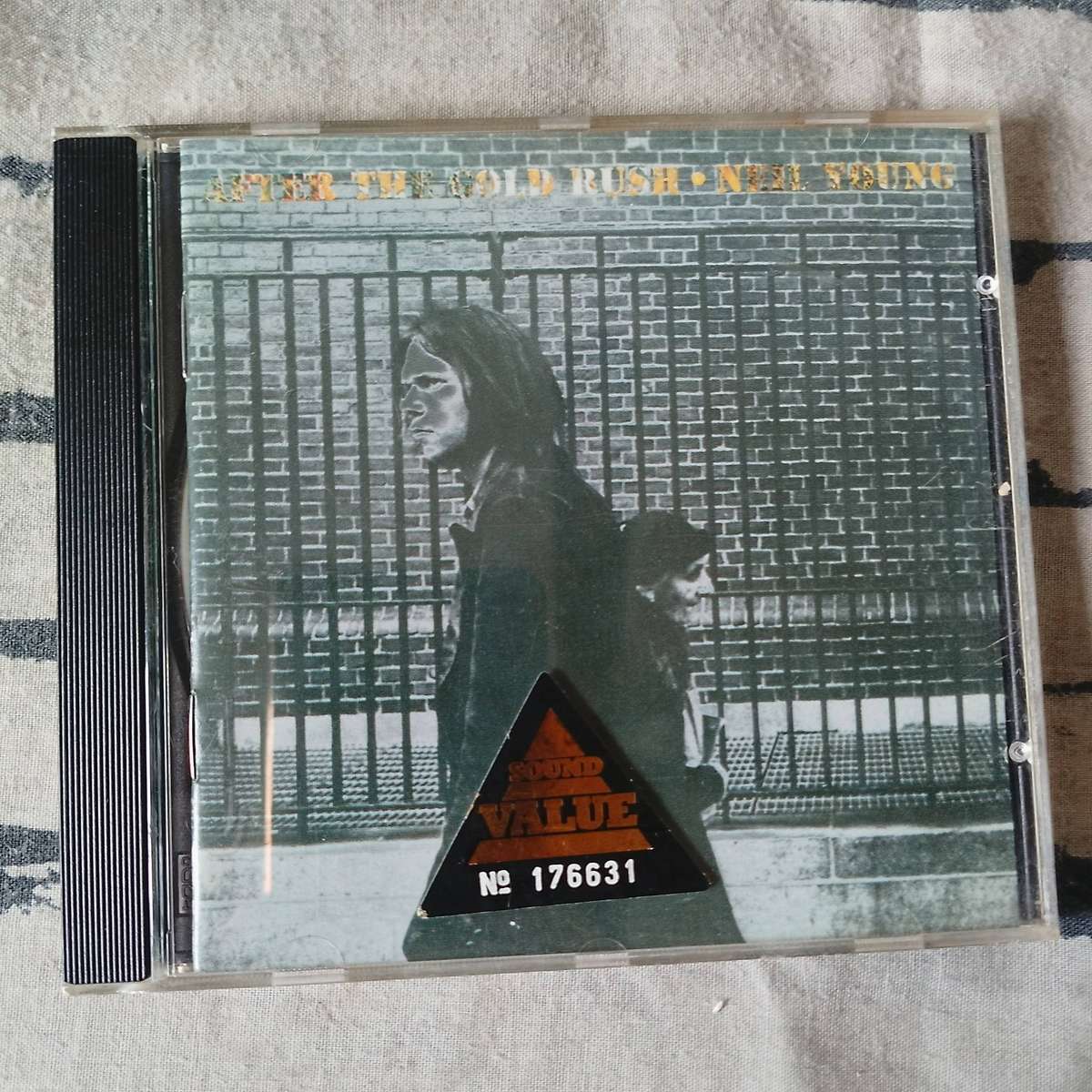 NEIL YOUNG The Gold Rush CD [G Box 23]