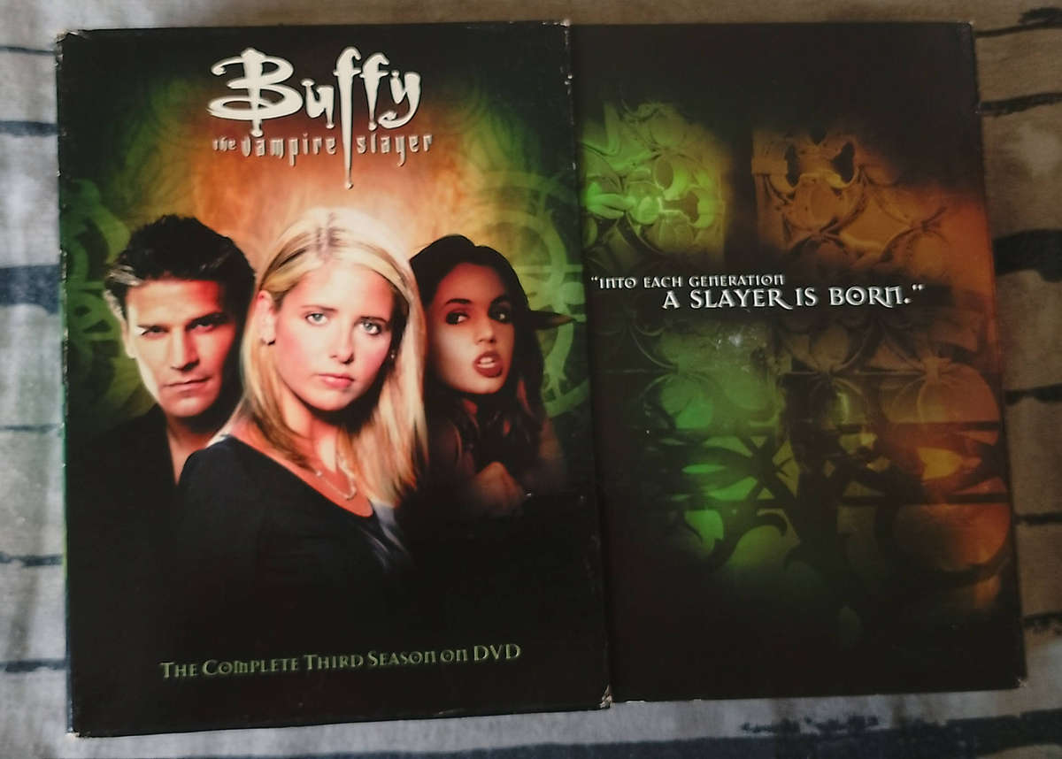 BUFFY THE VAMPIRE SLAYER Season 3 Collector's edition DVD [BOX SET SHELF] region 1