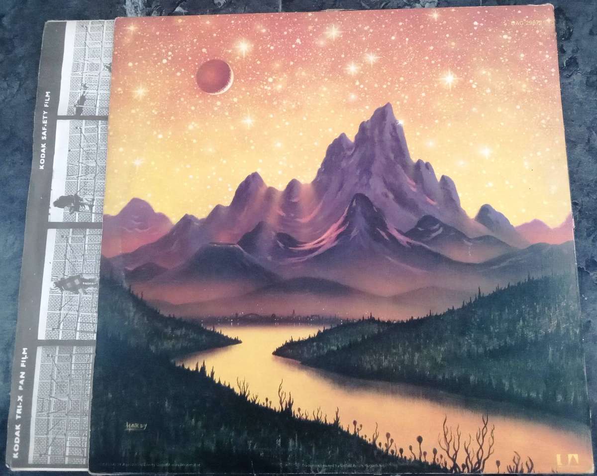 HAWKWIND Hall of the Mountain Grill LP VINYL Record *scratched*