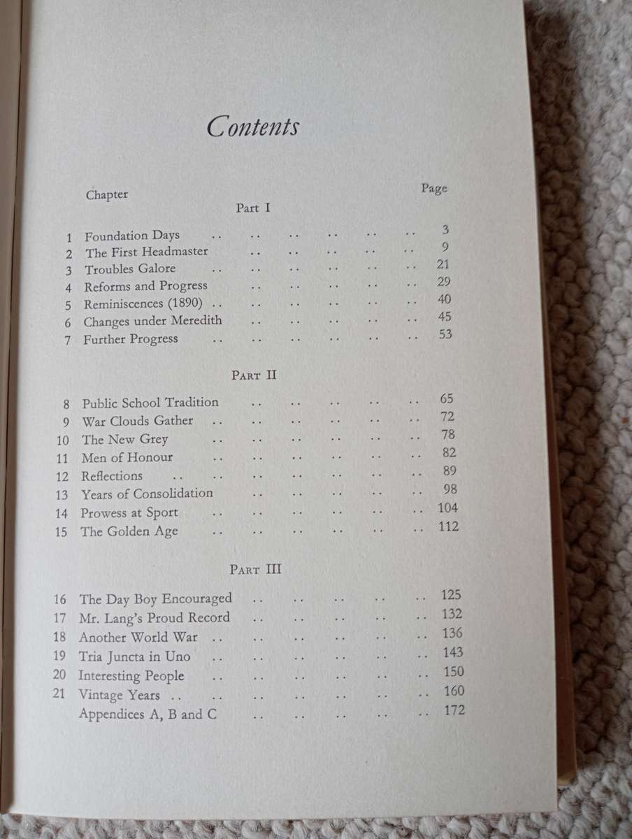 SIGNED BOOKS ON AUCTION TODAY   VERY SCARCE  " HISTORY OF THE GREAT GREY`S COLLEGE SCHOOL   "    `