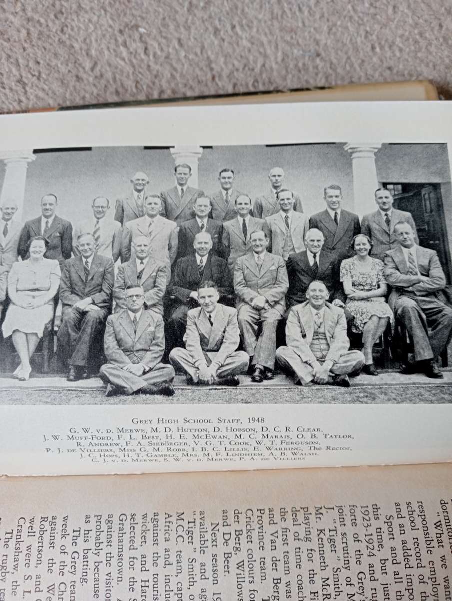 SIGNED BOOKS ON AUCTION TODAY   VERY SCARCE  " HISTORY OF THE GREAT GREY`S COLLEGE SCHOOL   "    `