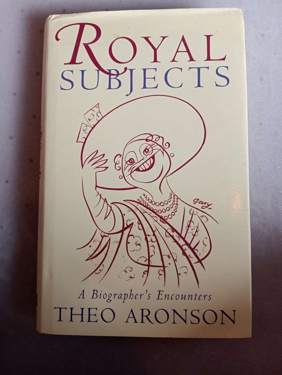 SIGNED BOOKS ON AUCTION TODAY   SOME VERY SCARCE  "  ROYAL HISTORY AND STORIES  "    `