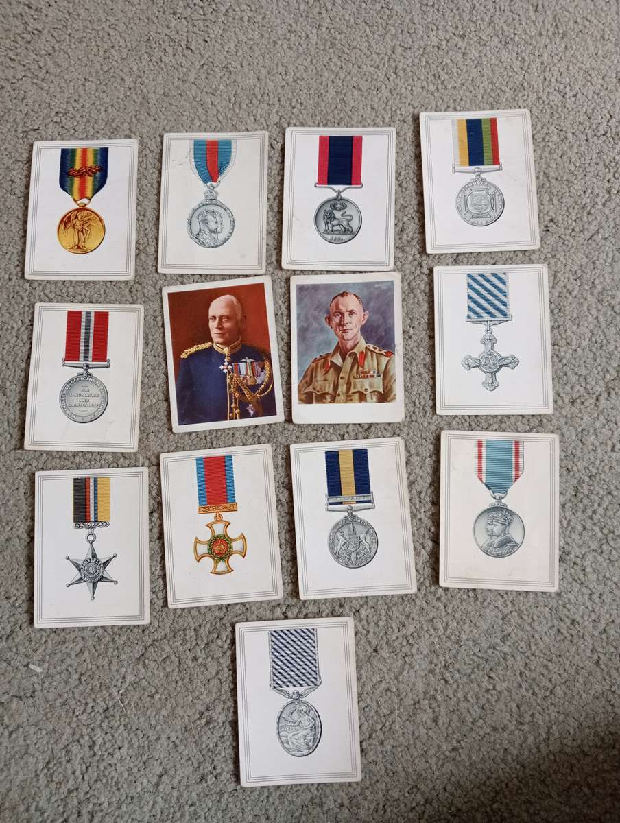 A LOVELY BATCH OF CIGARETTE CARDS-NOT MY FIELD  !!!!!