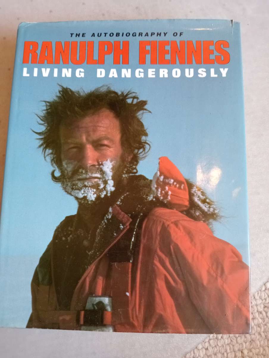 SIGNED BOOKS ON AUCTION  SOME SCARCE !!   READ BELOW  " BEAUTIFUL COFFEE TABLE BOOK-LIKE NEW !!!!  "