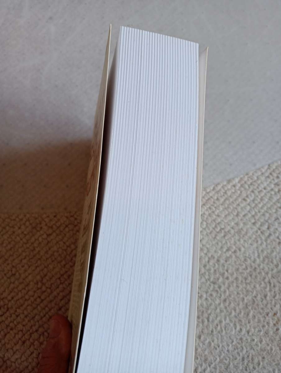 SIGNED BOOKS ON AUCTION  SOME SCARCE !!   READ BELOW  " STUNNING LIKE NEW-1000 YEARS OF ENGLISH    "