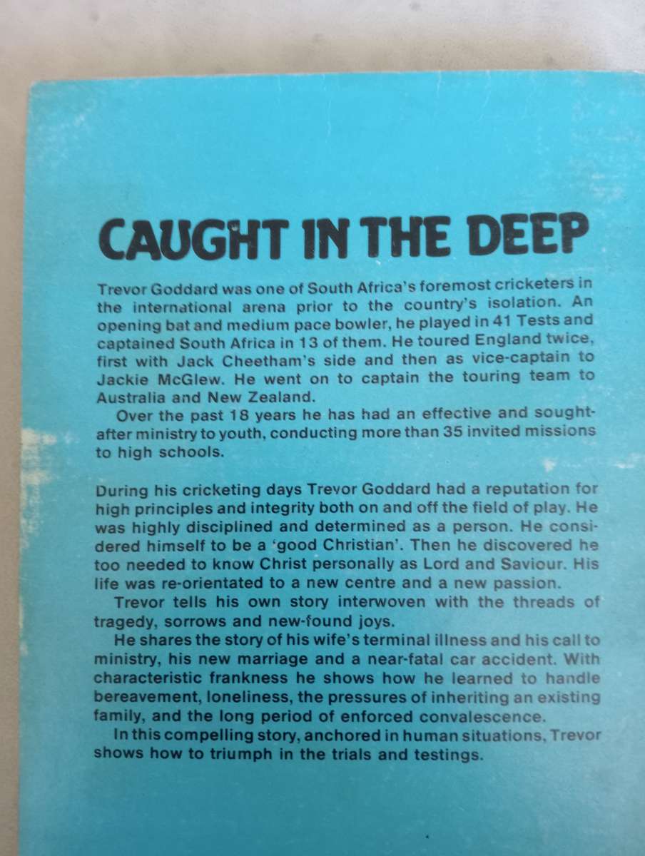 SIGNED BOOKS ON AUCTION TODAY- " SCARCE CRICKET BOOK SIGNED BY    TREVOR GODDARD  "