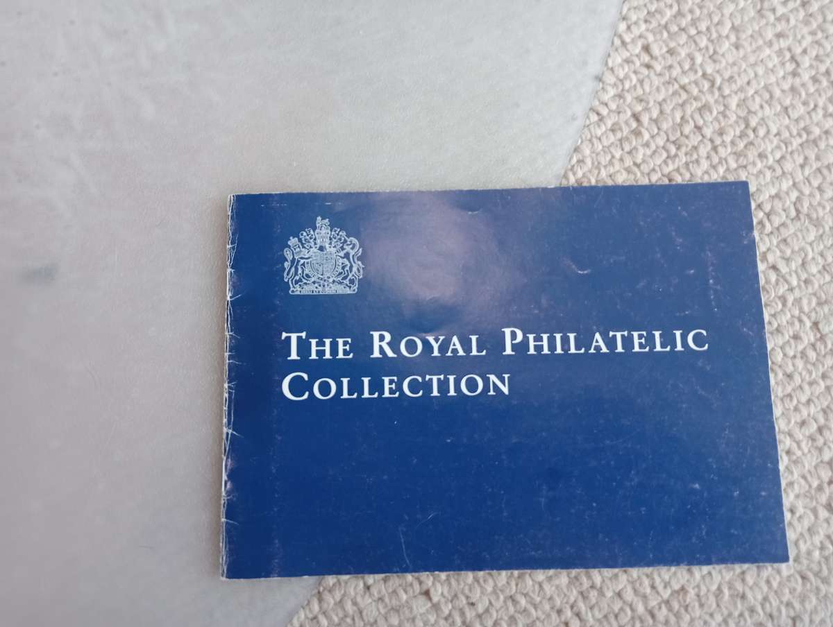 QEII ROYAL COLLECTION INVITATION 2000  { STUNNING }