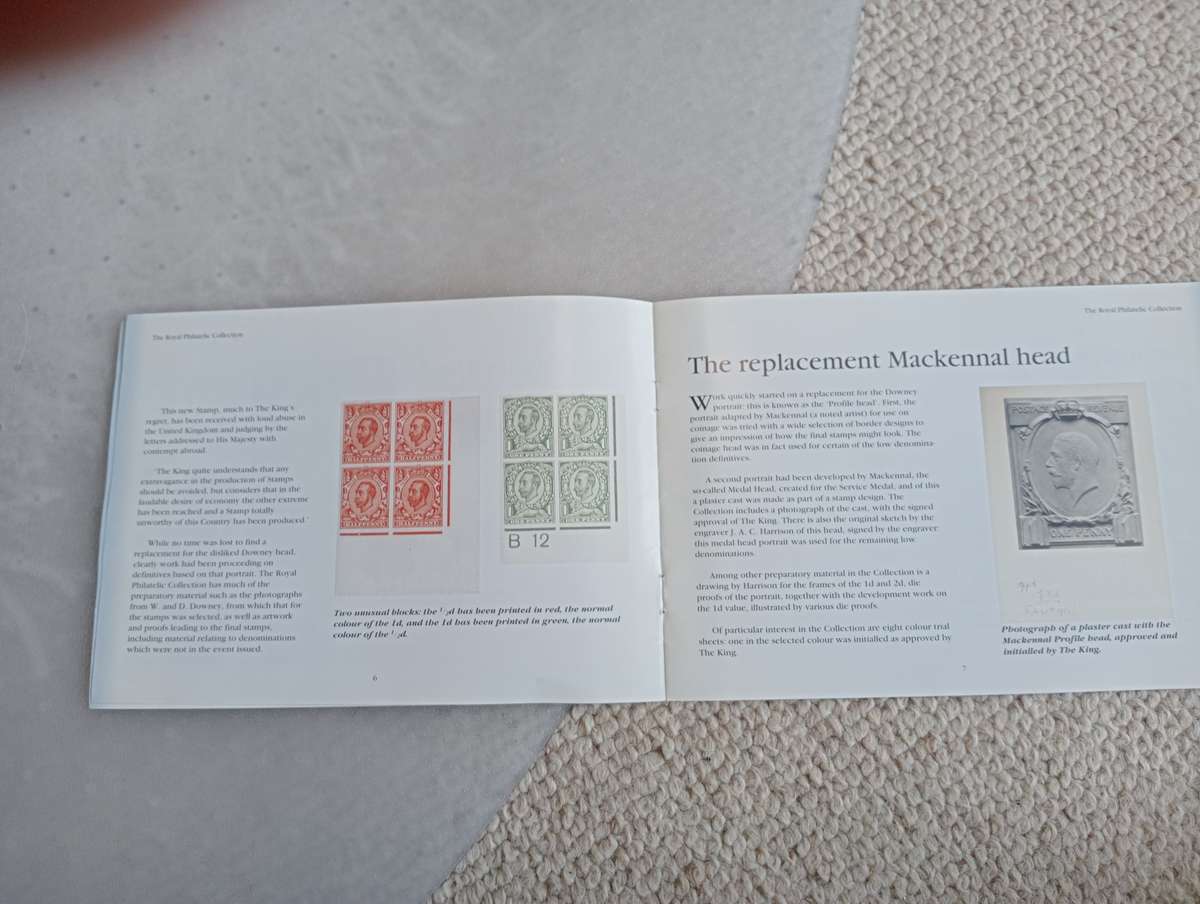 QEII ROYAL COLLECTION INVITATION 2000  { STUNNING }