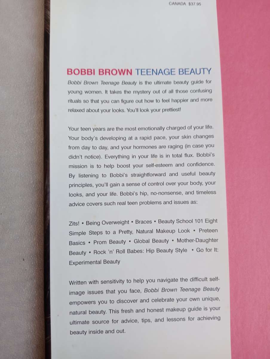 SIGNED BOOKS ON AUCTION TODAY- " BOBBI BROWN MODEL-STUNNING COFFEE TABLE BOOK   - SIGNED BY HER    "
