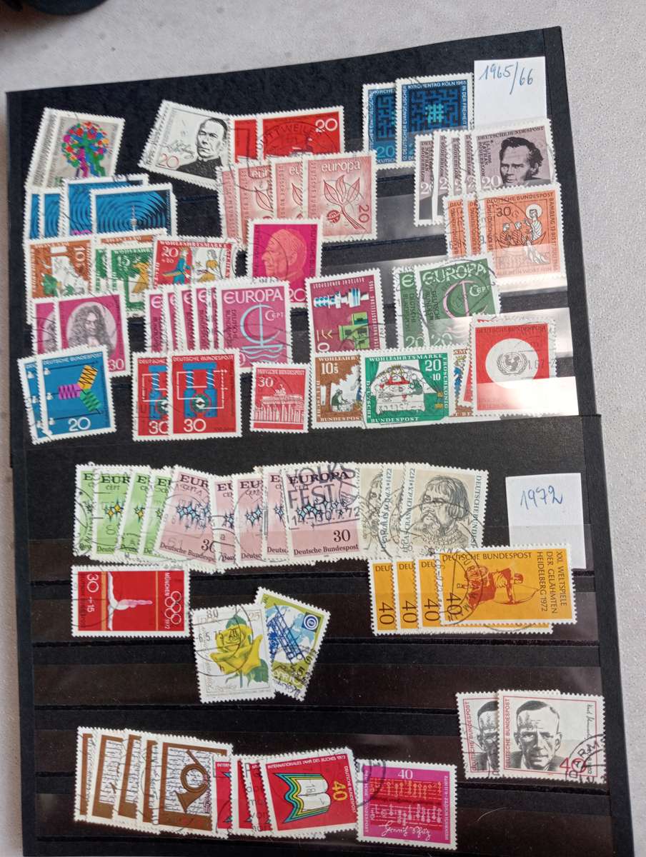 MASSIVE GOOD GERMANY,SAAR AND BERLIN COLLECTION IN CARD BOX WITH ALL THE STOCK CARDS-SEE BELOW
