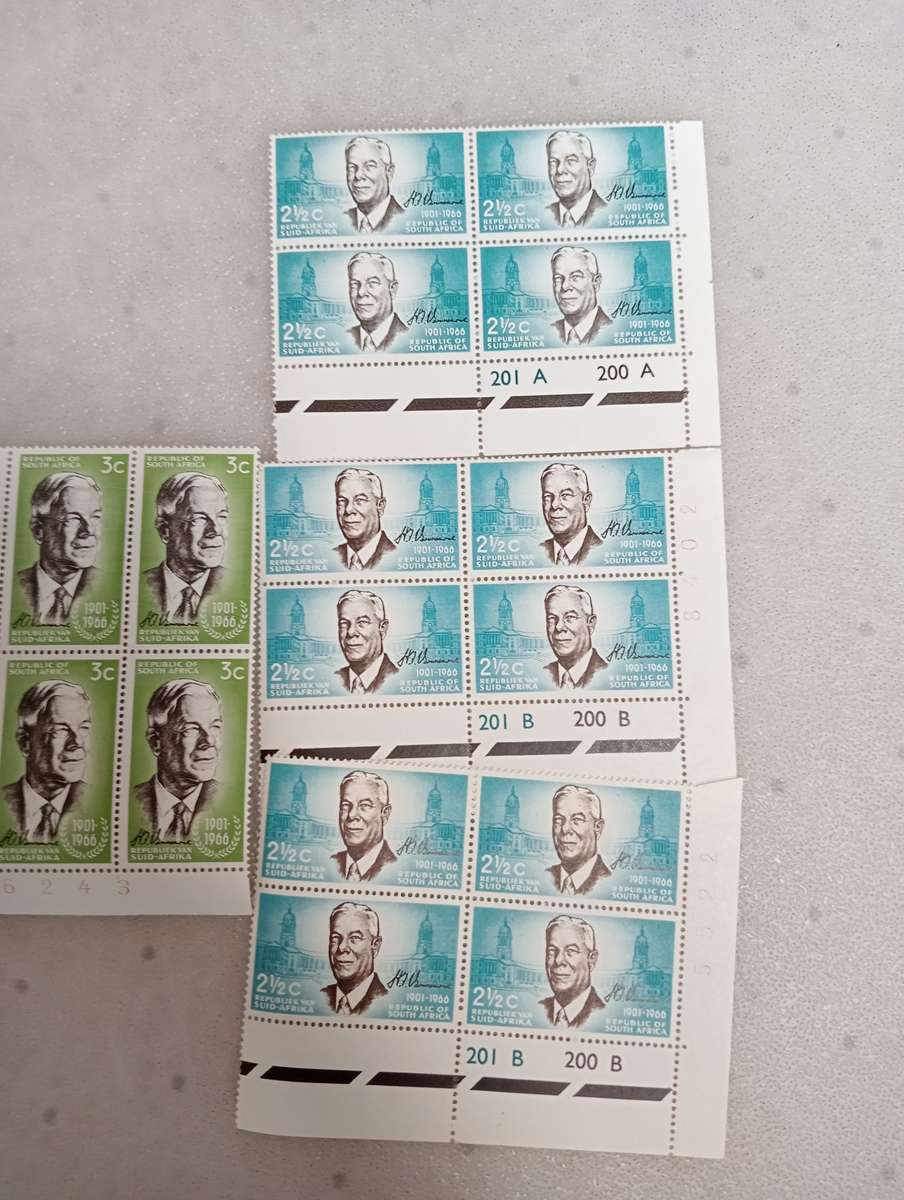 RSA-SUPERB BUNCH OF CONTROLS SOME COLOUR SHIFTS AND MORE ALL UMM-SEE BELOW