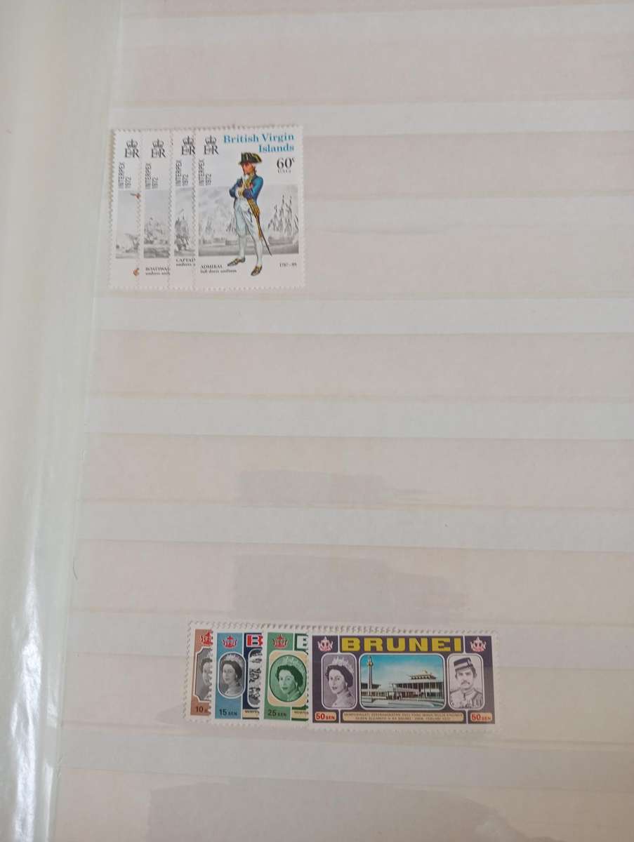 GOOD CONDITION STOCK BOOKS BONANZA TODAY-MUST SEE CONTENTS BELOW !!! SEE OTHER LOTS