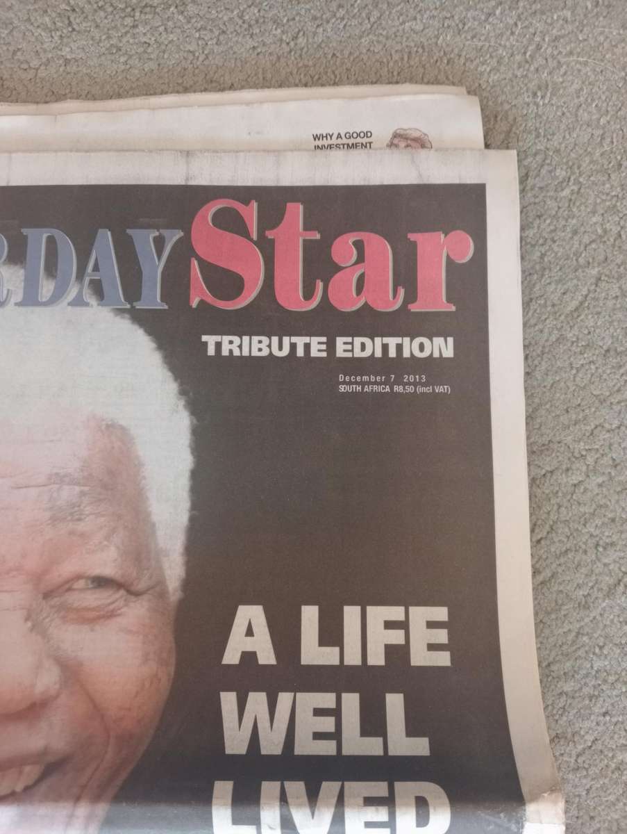EXTREMELY SCARCE 5 DIFFERENT " MANDELA NEWSPAPERS 2013 " UNREAD AS NEW-ALL PARTS INCLUDED !!