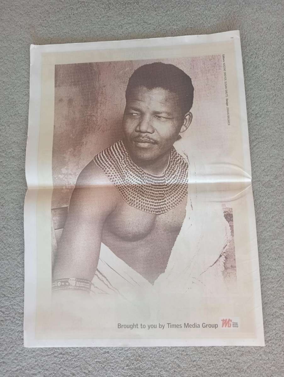 EXTREMELY SCARCE 5 DIFFERENT " MANDELA NEWSPAPERS 2013 " UNREAD AS NEW-ALL PARTS INCLUDED !!