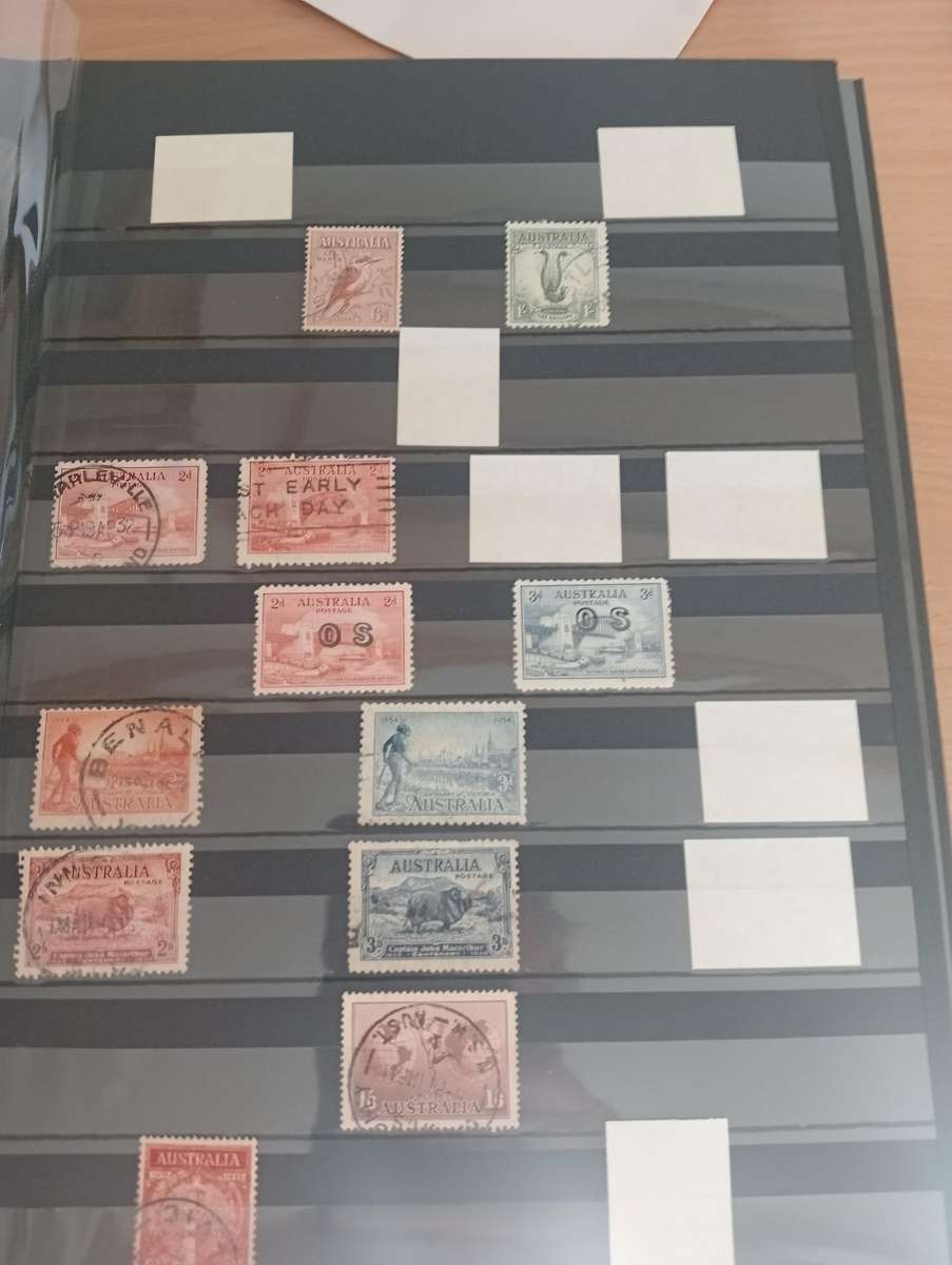 AUSTRALIA-CLEAN STOCK BOOK WITH GOOD EARLY HEADS ETC-SEE BELOW-NOT ALL SHOWN !!