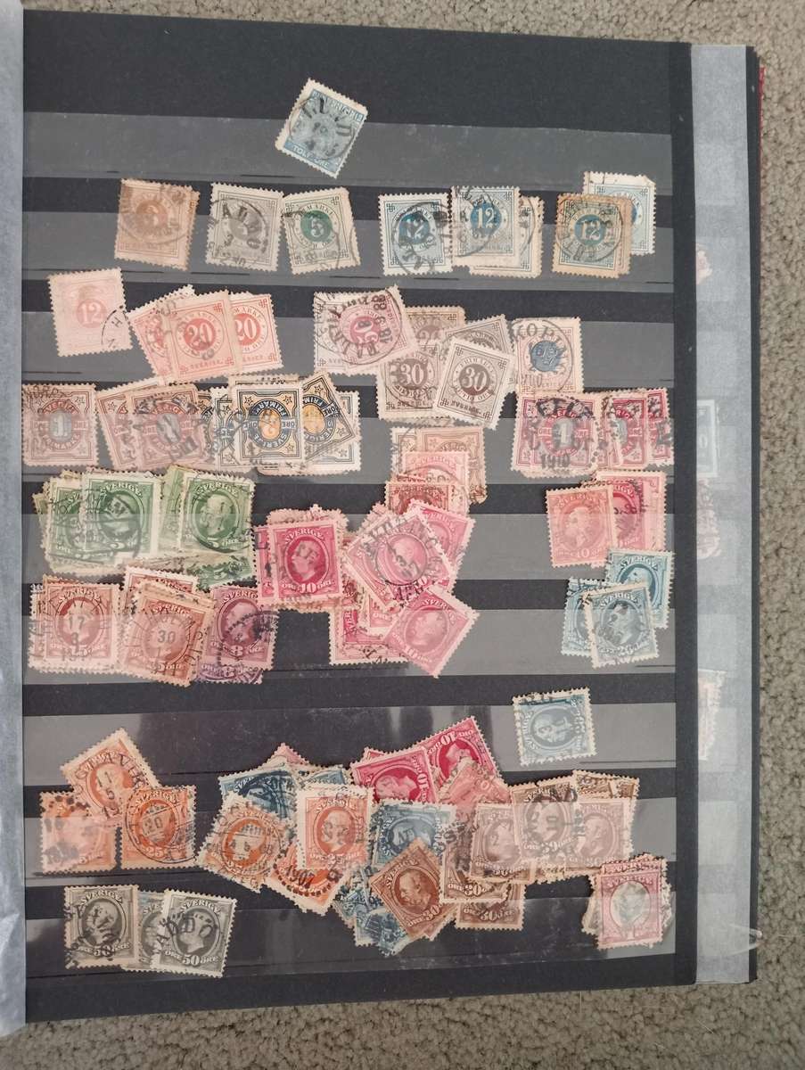 Sweden stock book with many early valuable lots