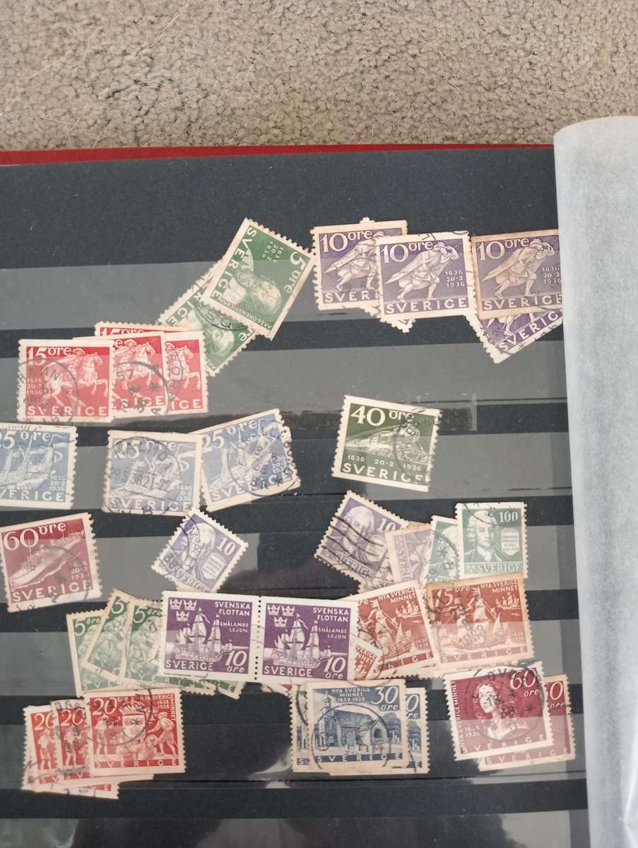 Sweden stock book with many early valuable lots