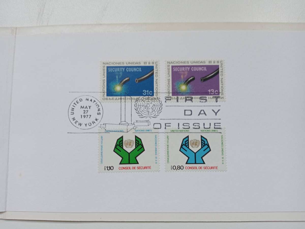 UN-SCARCE FOLDER SIGNED BY CHIEF OF ADMIN OF POSTAGE STAMPS