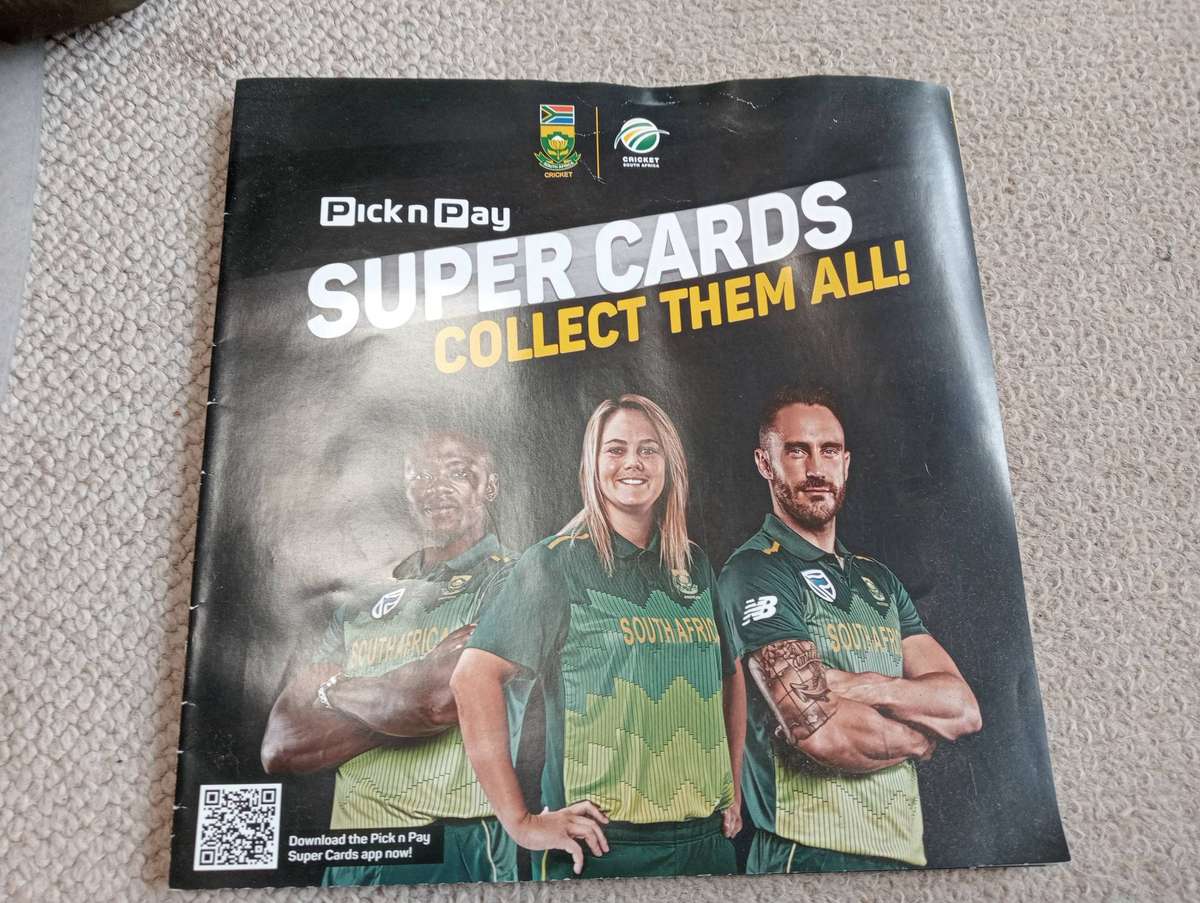 2019 CRICKET  COMPLETE COLLECTORS CARDS 60 CARDS IN BOOKLET