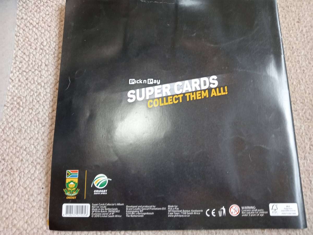 2019 CRICKET  COMPLETE COLLECTORS CARDS 60 CARDS IN BOOKLET